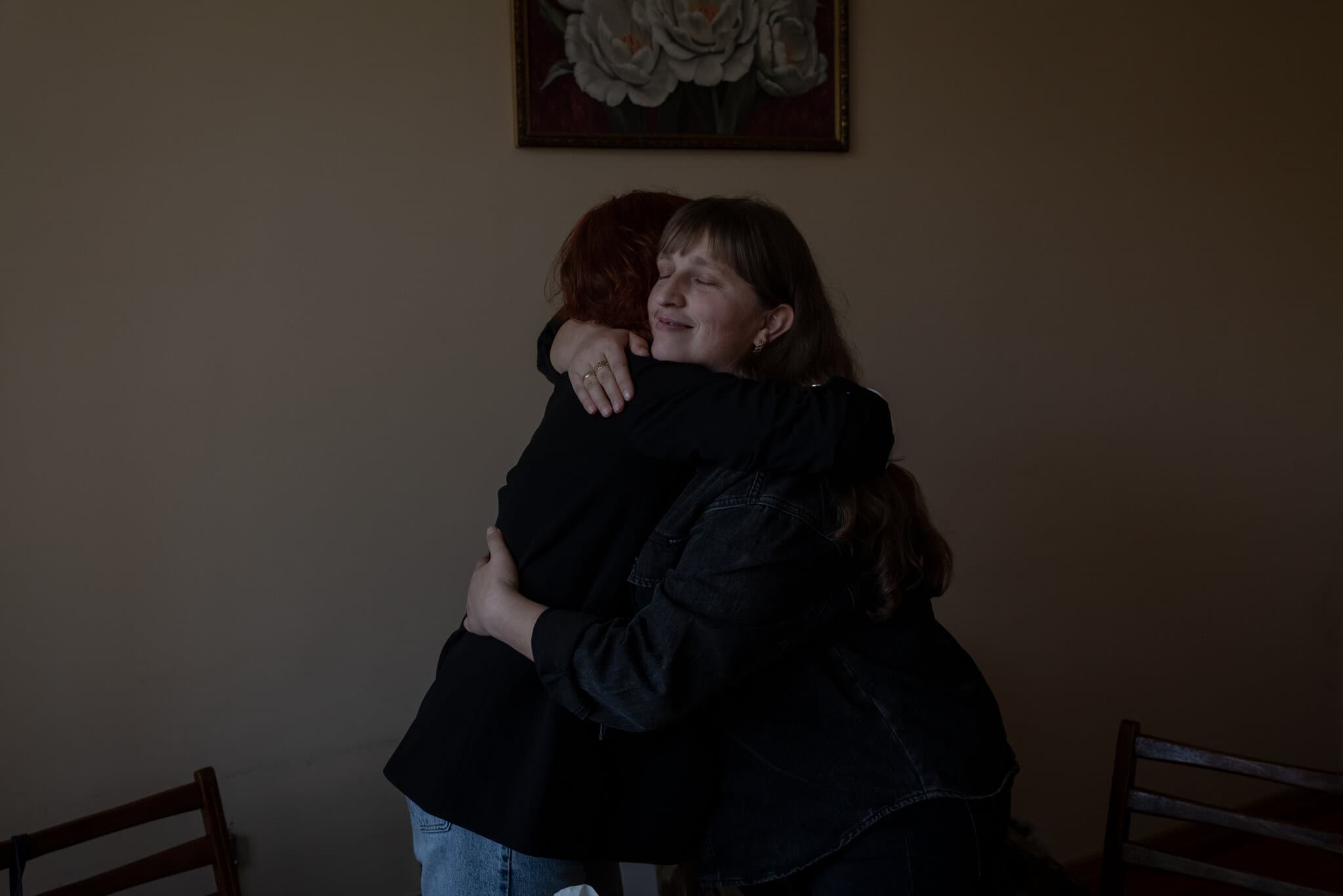 "I flas te varri": Si e përballojnë dhimbjen gratë e ushtarëve të vrarë ukrainas?