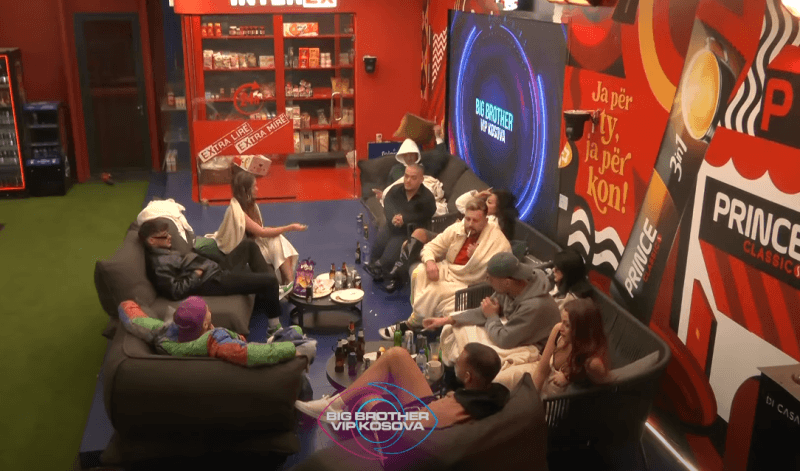 "Unë nuk bahem nga fryn era" - debat mes Burimit dhe Gjestit