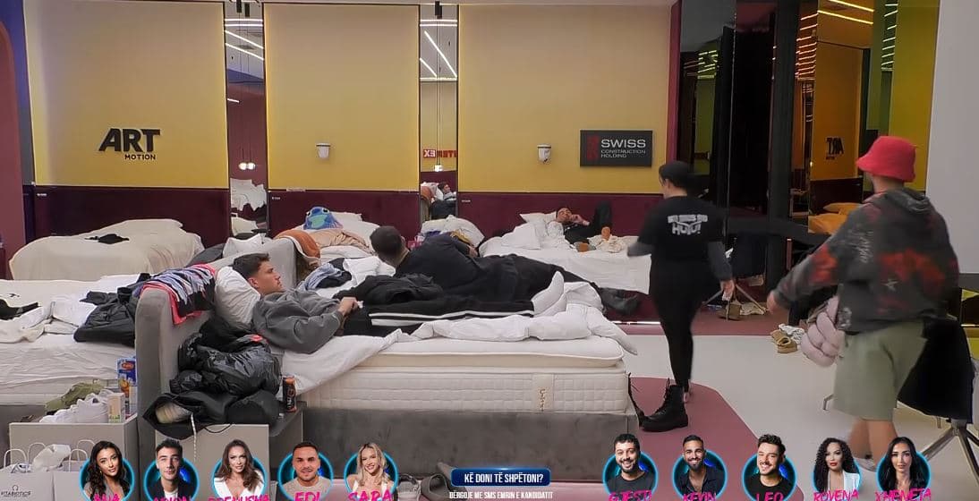 “Shumë po më pëlqen”, Driloni ngacmon Xhenetën (VIDEO)