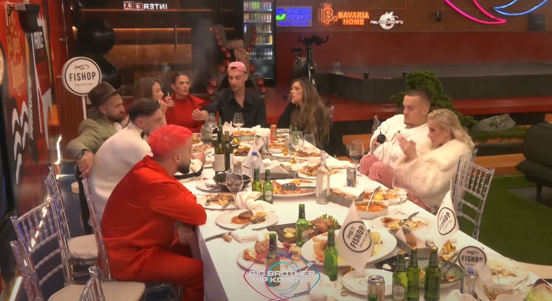 Situata e Mevlanit dhe Xuxit, temë diskutimi ndërmjet banorëve (VIDEO)