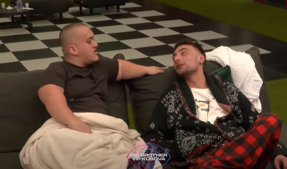 Burimi, Gjestit: Ti shkon ka të fryn era (VIDEO)