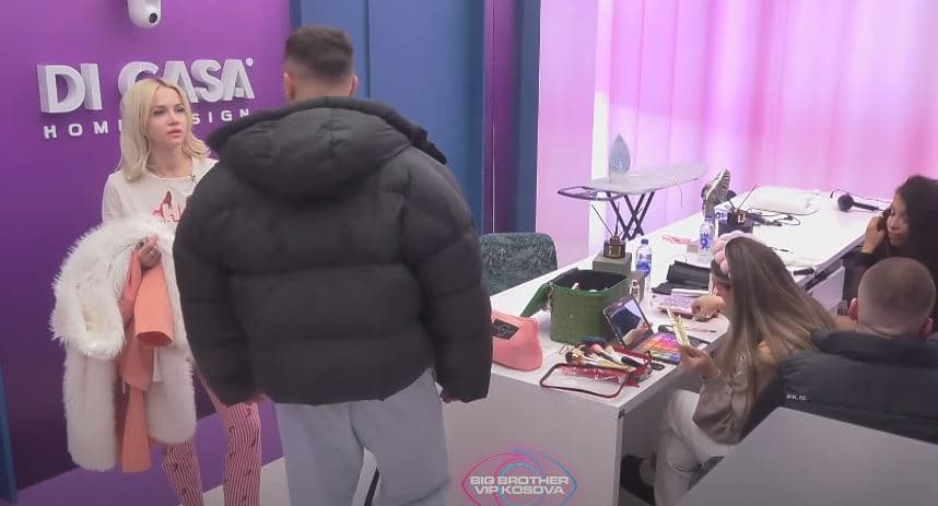Edi iu kërkon banorëve që t’i përgatisin vezë (VIDEO)