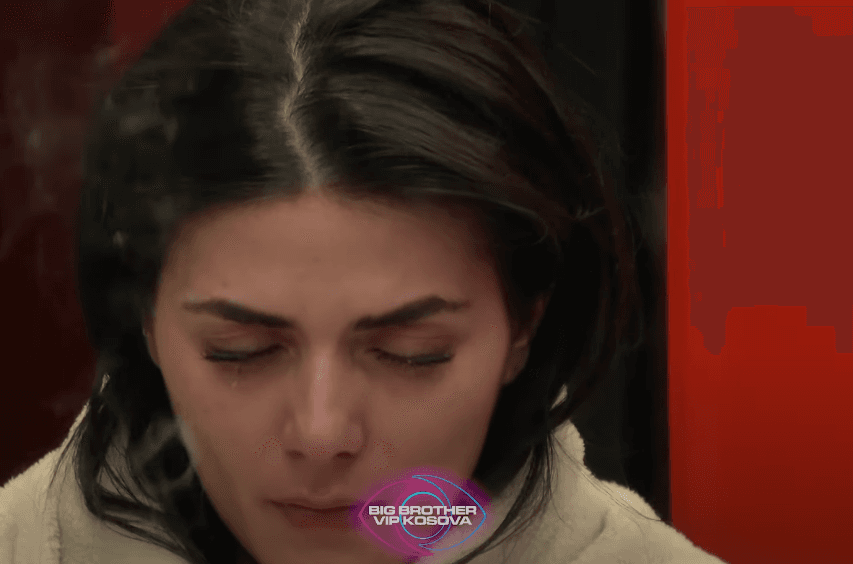 Ndarja e shtratit me Gjestin, Diana shpërthen në vaj (VIDEO)