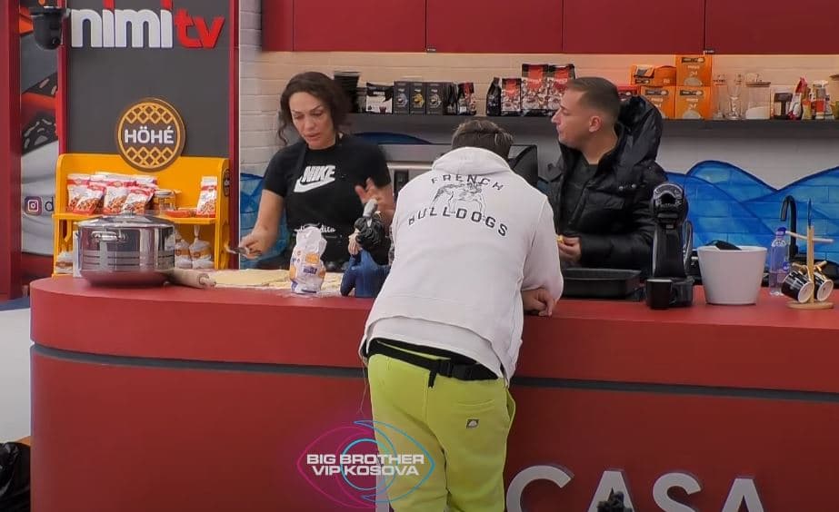 Drenusha nervozohet me Rezin dhe fillon të flas me tone të larta (VIDEO)