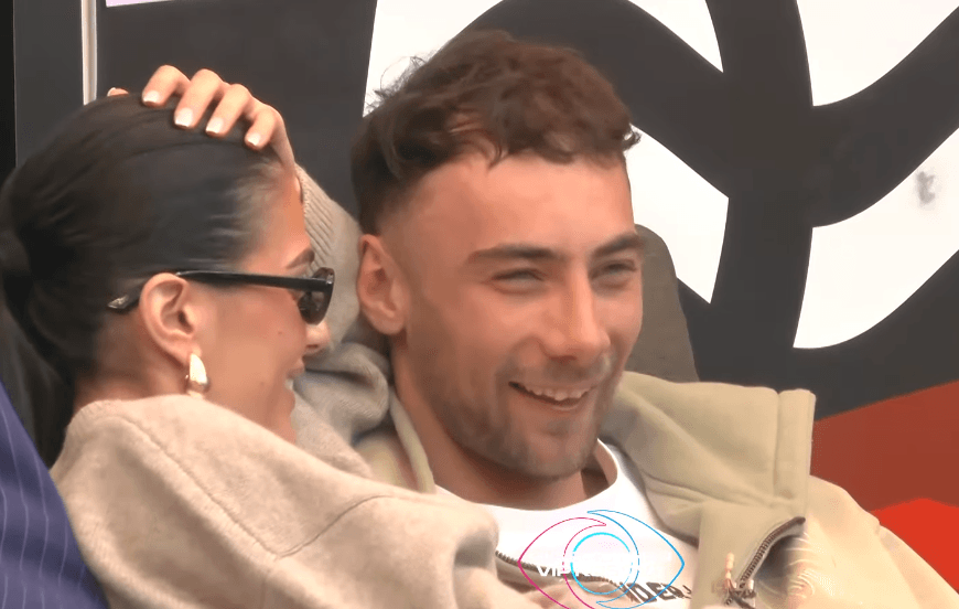 Diana e Arioni flasin për kohën kur ishin bebe (VIDEO)