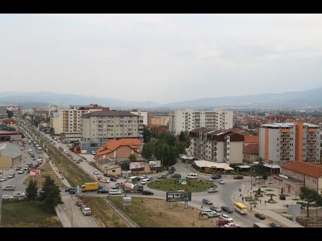 I dyshuari për therjen e katër personave në Ferizaj ishte dënuar me 15 vjet për vrasjen e gruas