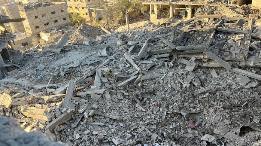 Mjekët palestinezë thanë se të paktën 22 të vrarë në sulmet izraelite në Gaza,