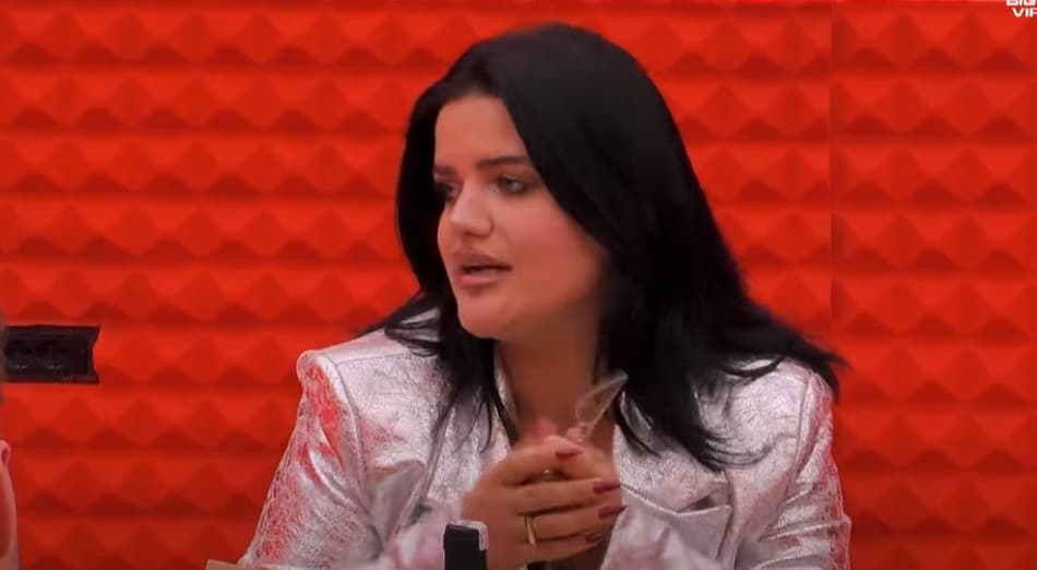 Gresa u emocionua me situatën e Xhenetës, pyetet pse ndan 'lot krokodili' (VIDEO)