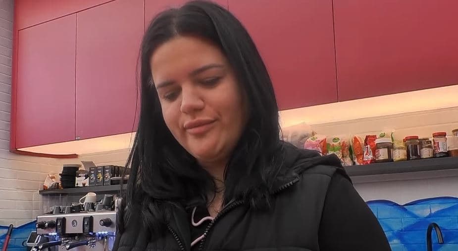 Gresa përgatit mëngjes dhe flet për sfidën me të cilën po përballet sot