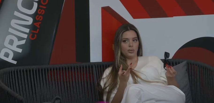 Për çfarë po flasin Lela dhe Gresa? (VIDEO)
