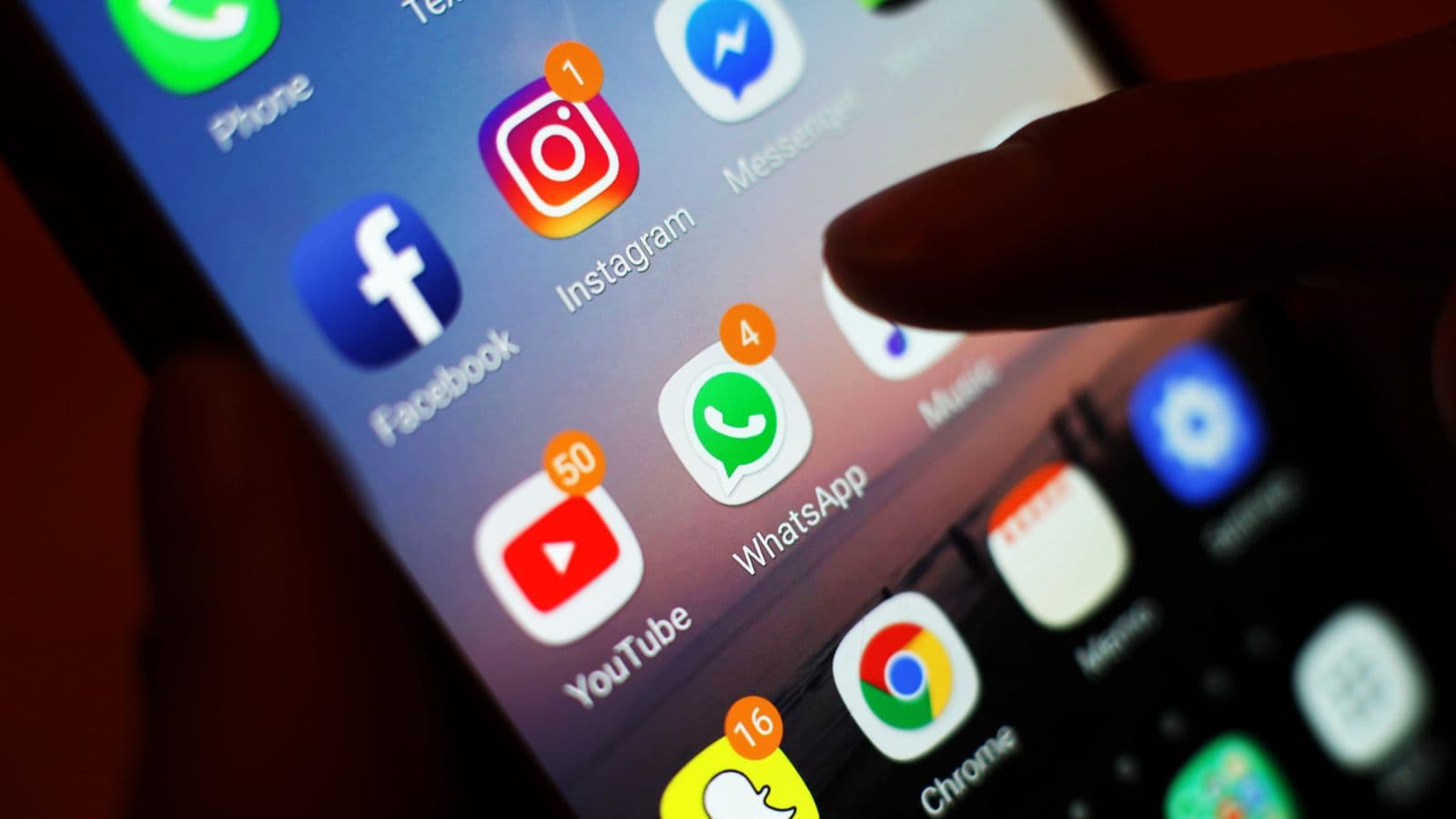 Australia zotohet të ndalojë mediat sociale për fëmijët nën 16 vjeç