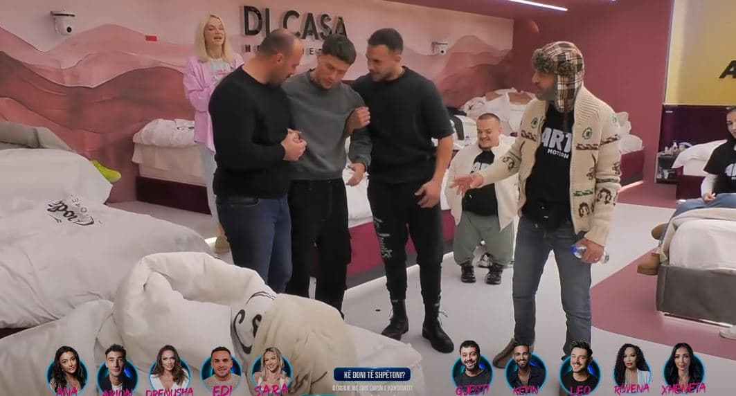 “Lona, oj bukuroshe”, banorët ngacmojnë Drilonin pasi mbathi taka (VIDEO)