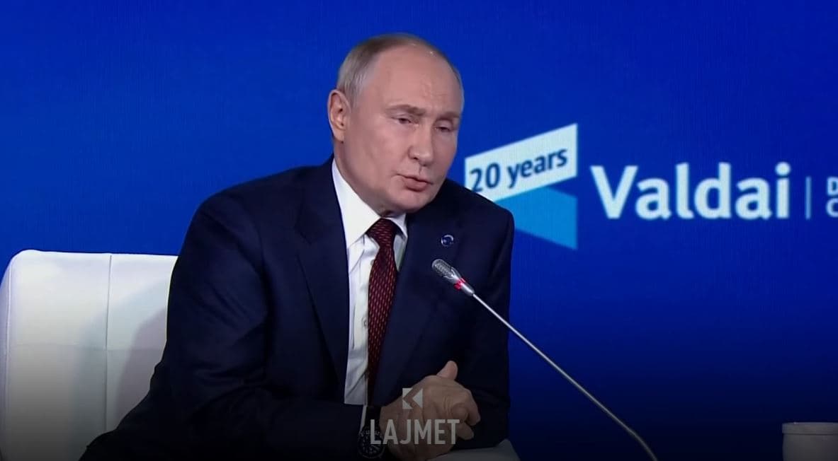 Rusia – SHBA - Putin uron Trumpin, shmang telefonimin (VIDEO)