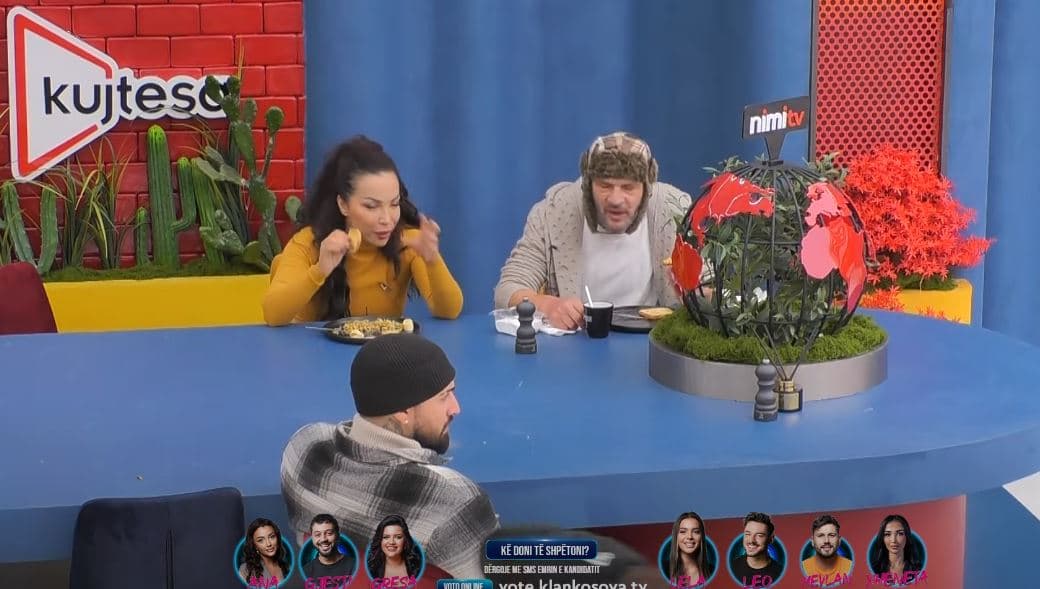 Xuxi këndon “himnin” e Prishtinës (VIDEO)