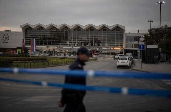 Shembja e çatisë së stacionit hekurudhor, Serbia arreston 11 persona