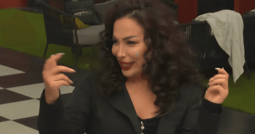 Rovena acaron Xhenetën, e emiton sikur e thërret Gjestin (VIDEO)