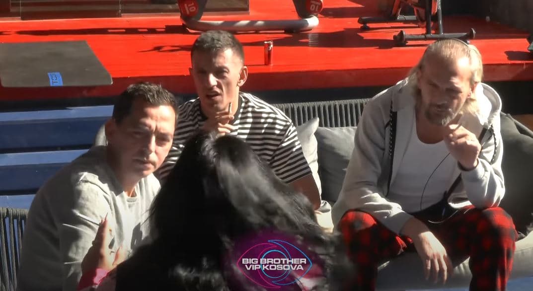 Xuxi ngacmon Gresën në mëngjes: Po të dridhen duart, nuk ke fjetur gjithë natën (VIDEO)