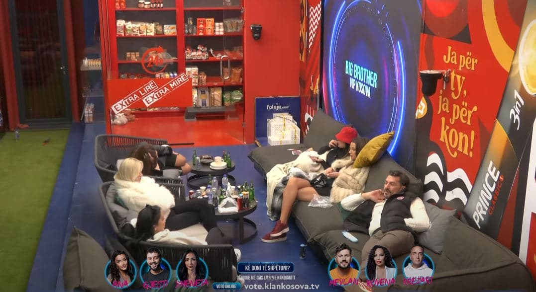 "Pse po i jep kohë", Drenusha i drejtohet Xhenetës, dhe hedh kunja drejt Atillës (VIDEO)