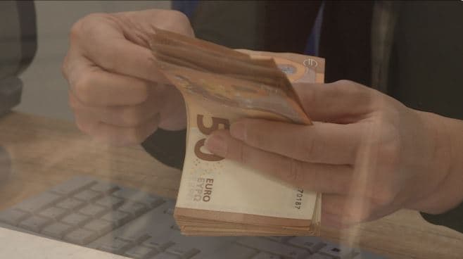 Mbushet arka shqiptare, mblidhen 590 miliardë lekë deri në tetor
