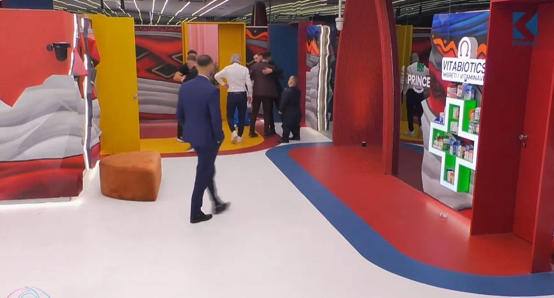 Zarfi i zi: Këta dy banorë përjashtohen nga shtëpia e Big Brother VIP Kosova