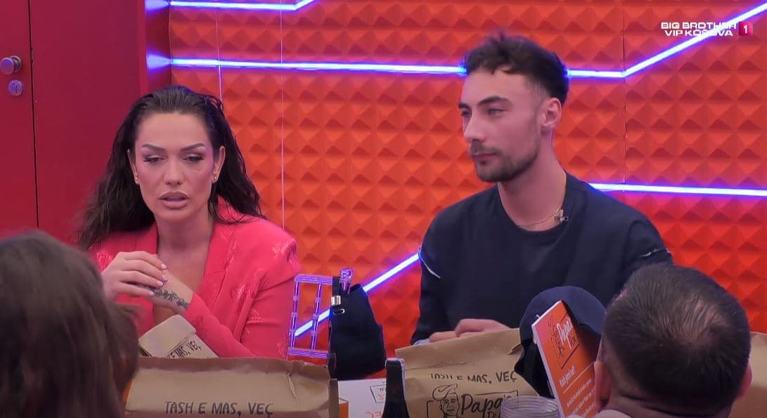 Cila ishte pyetja që publiku ia bëri Drenushës? (VIDEO)