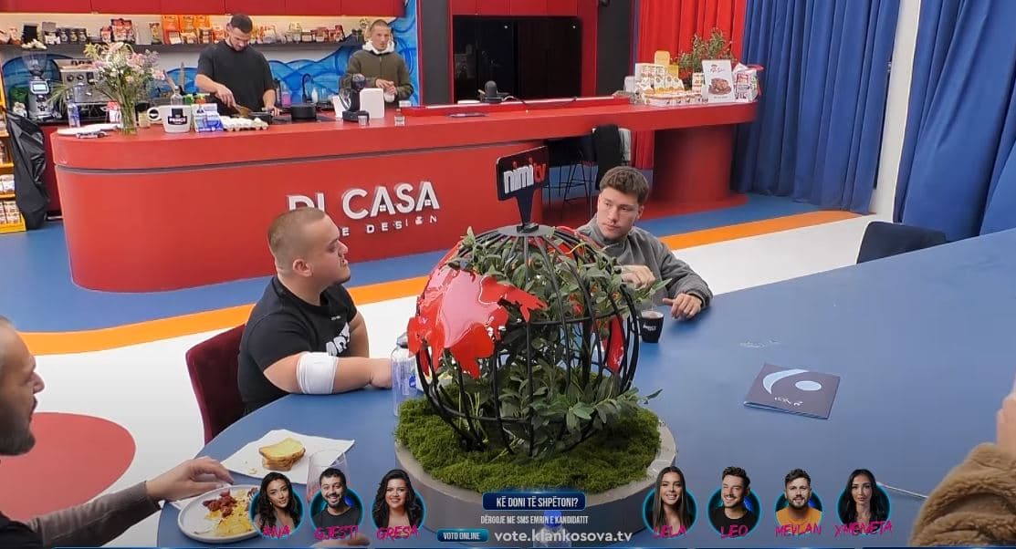 Driloni ia thotë troç Xuxit: Me juve nuk më rrihet! (VIDEO)