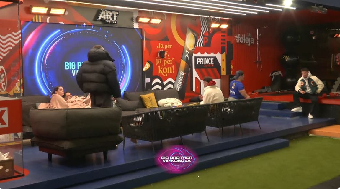 Banorët diskutojnë për përplasjen e Xhenetës me Drilonin (VIDEO)