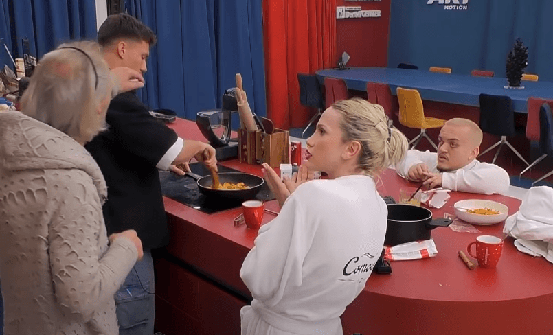 Sara nervozohet me Xuxin se e nguci Anisën (VIDEO)