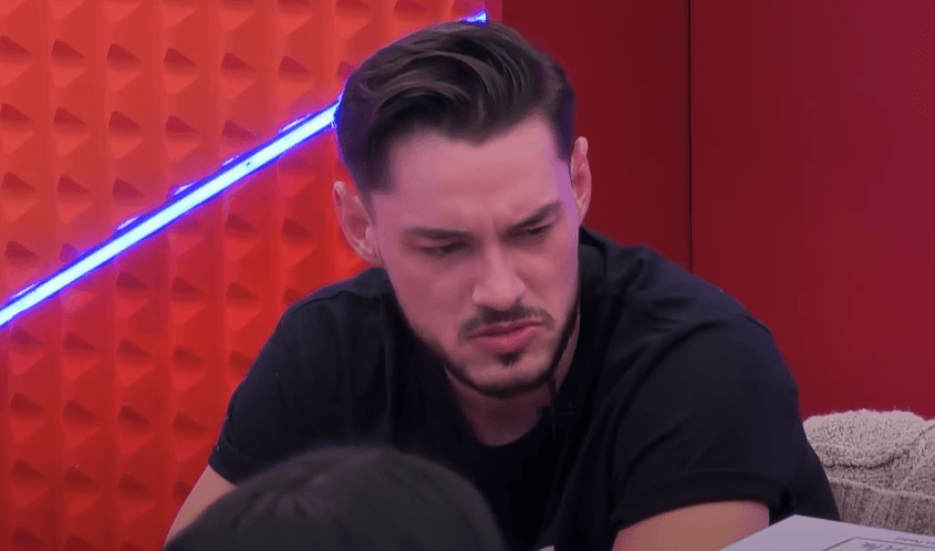 A ju hyri në mes Drilont dhe Lelës, Leo? - Ja çka thotë ai! (VIDEO)