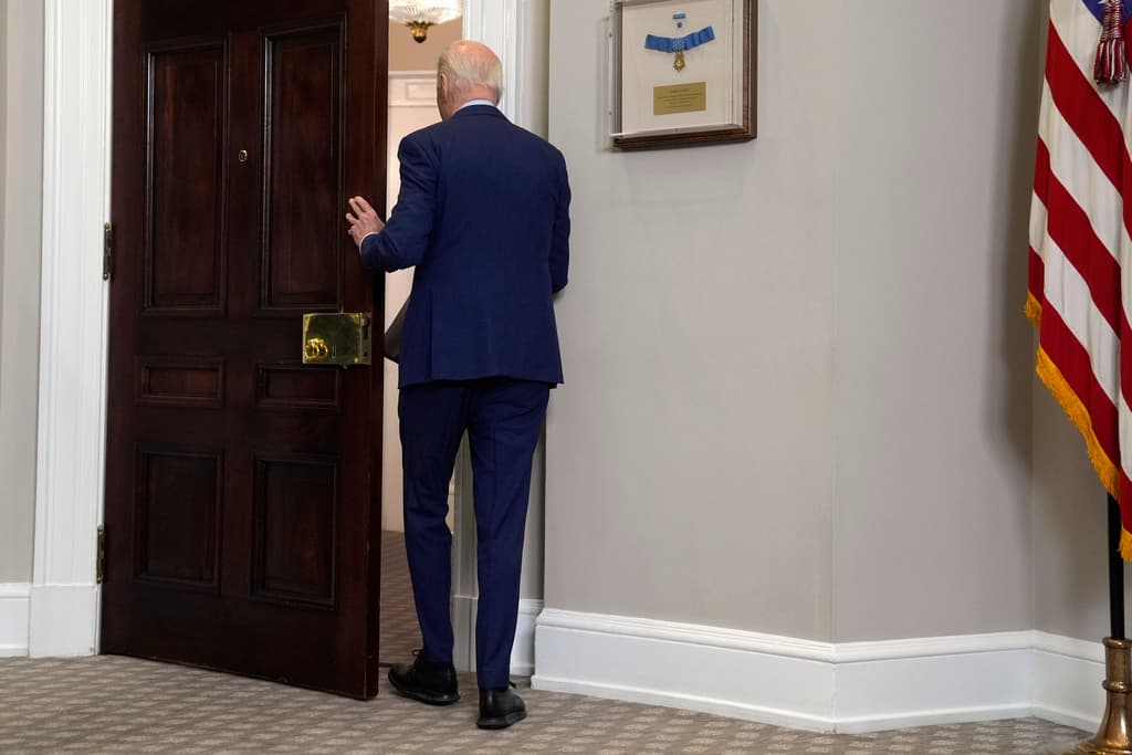 Bideni e uron Trumpin, e fton në Shtëpinë e Bardhë