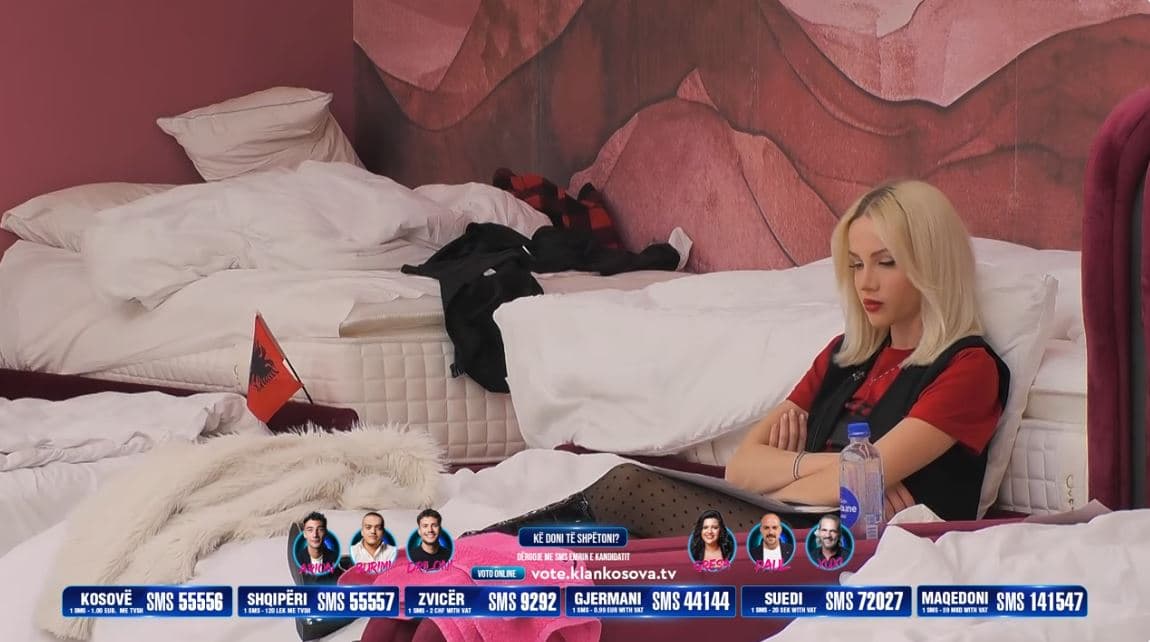 Sara vazhdon ushtrimet, Xuxi emocionohet nga poezia (VIDEO)