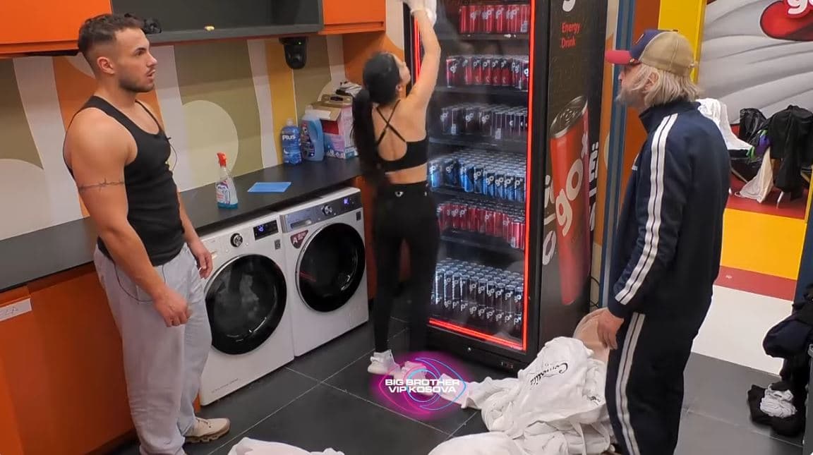 Xuxi dhe Xheneta përplasen për ndarjen e punëve (VIDEO)