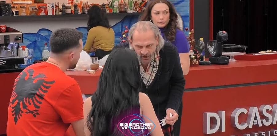 Xuxi, Gresës: A e di sa herë e kam tradhtuar gruan time me femra si ti? (VIDEO)