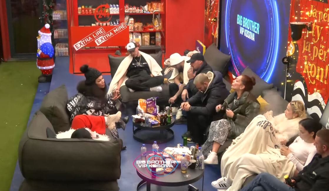 "Ke ardhë më rregullu imazhin"-Debat i ashpër mes Drenushës dhe Rovenës (VIDEO)