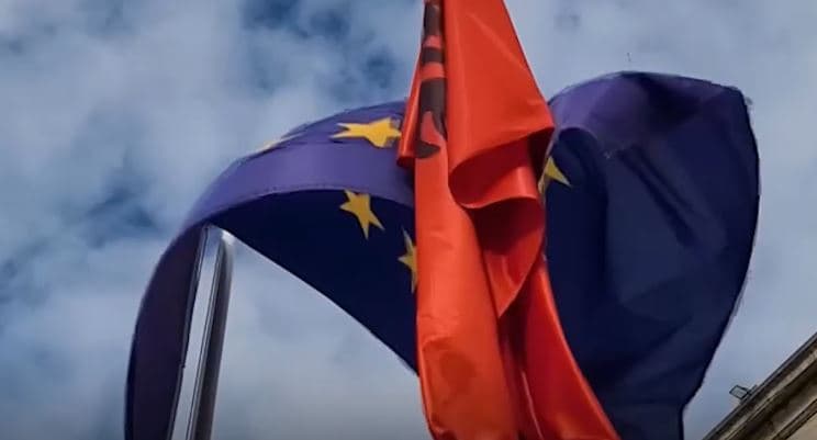 Rama fton diplomatët të aplikojnë për Misionin e Shqipërisë në Bruksel