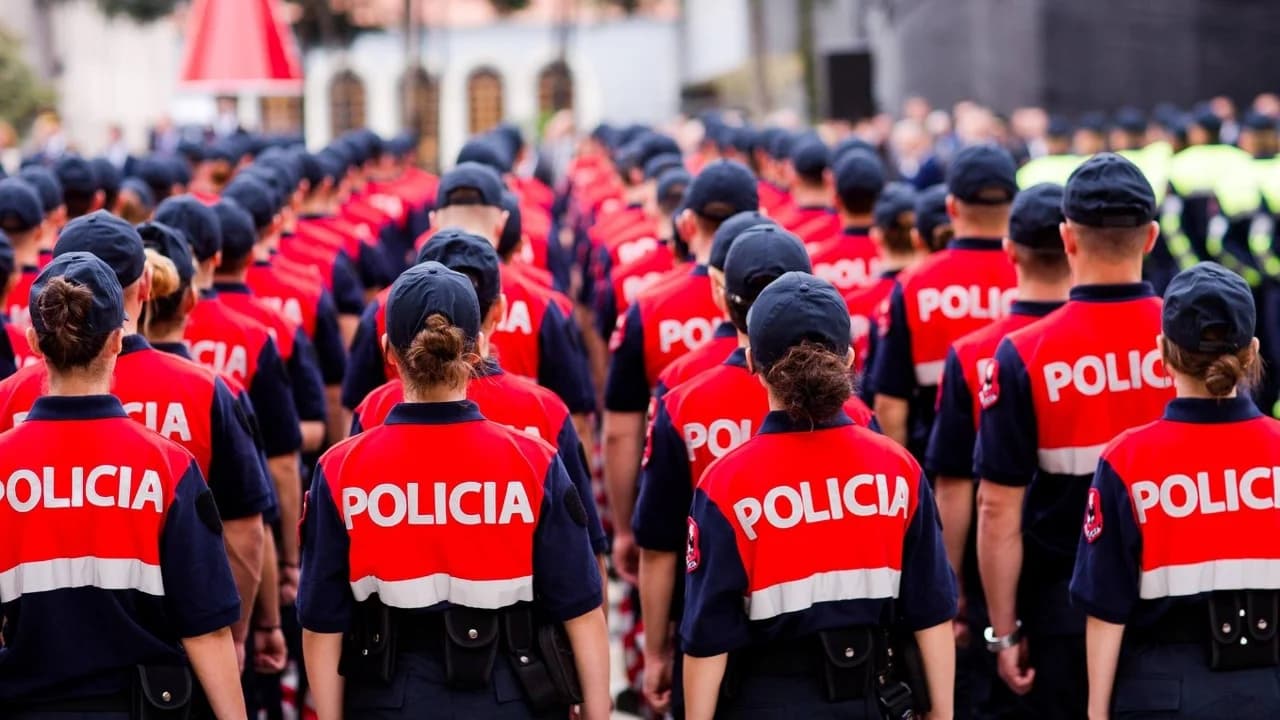 Policët e Shqipërisë, shpërblehen me nga 10 mijë lekë për fundvit