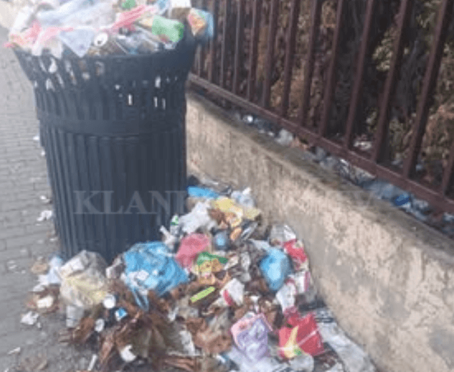 Bërllok para Mensës së Studentëve, banorët ankohen
