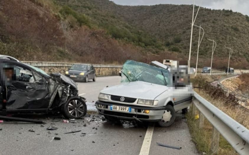 Aksident në rrugën Pogradec-Qafë Thanë, humb jetën një person