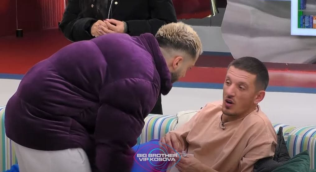 "Ke e diele, nuk u nejke", arsyetimi qesharak i Gjestit pse vendosi t'i gjuajë me vezë