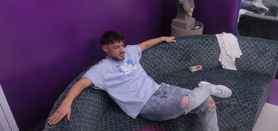 Leo ndihet i tradhtuar nga Lela (VIDEO)