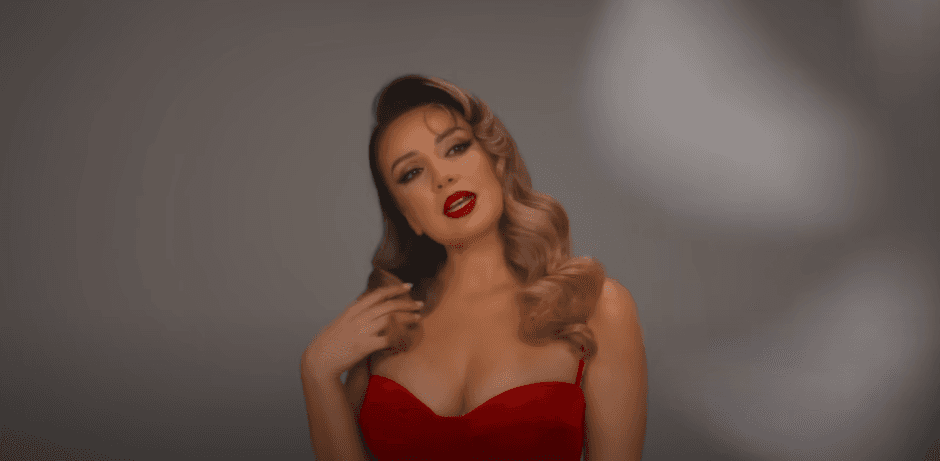 Mimoza Shkodra u këndon “kohëve të vjetra” (VIDEO)