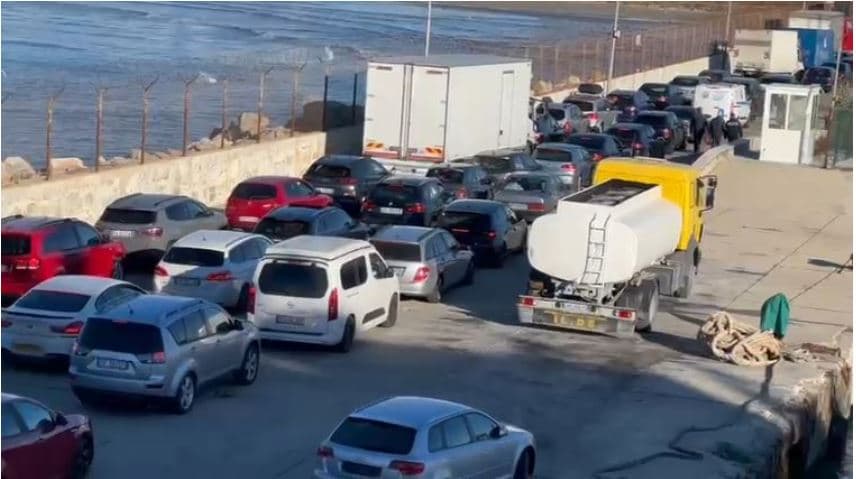 Porti i Vlorës, rritet fluksi i pasagjerëve gjatë fundjavës