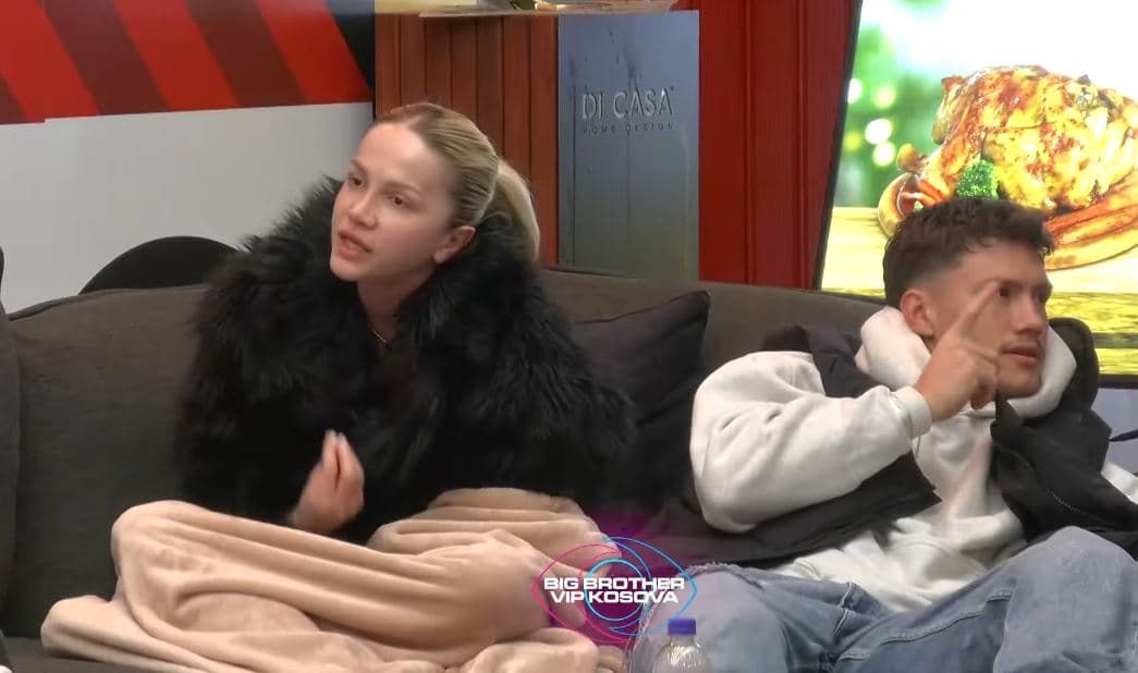 “Mashtruese”, debat i ashpër mes Xhenetës dhe Sarës (VIDEO)
