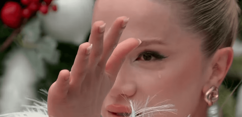Sara shpërthen në lot pas debatit me Gresën dhe Xhenetën: Unë fitoj gjërat me djersë, si kafshë kam punuar! (VIDEO)
