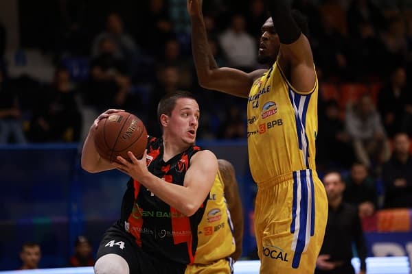 Ylli e mposht Vëllaznimin pamjaftueshëm, gjakovarët në gjysmëfinale