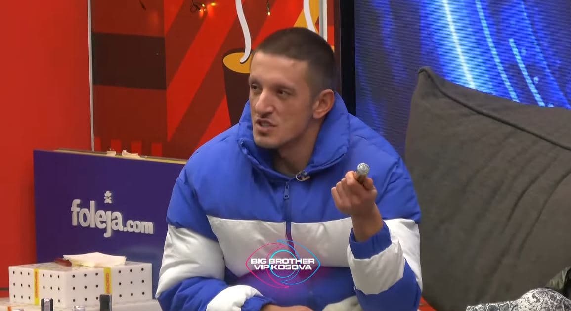 "Homoseksualizmi, lesbiket", Vullneti tregon pse nuk e ka fare problem të flas për tema të tilla