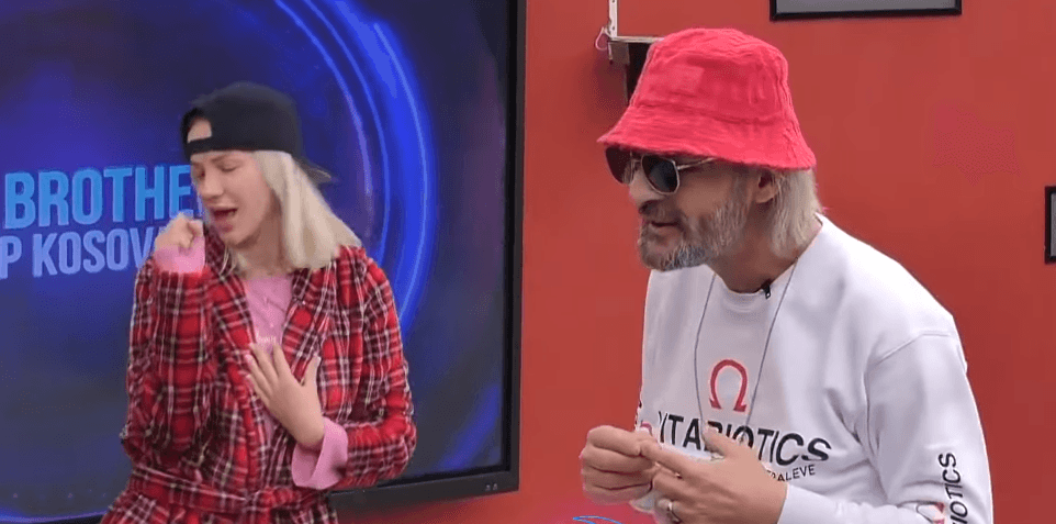 Sara dhe Xuxi nisin ditën plot energji (VIDEO)