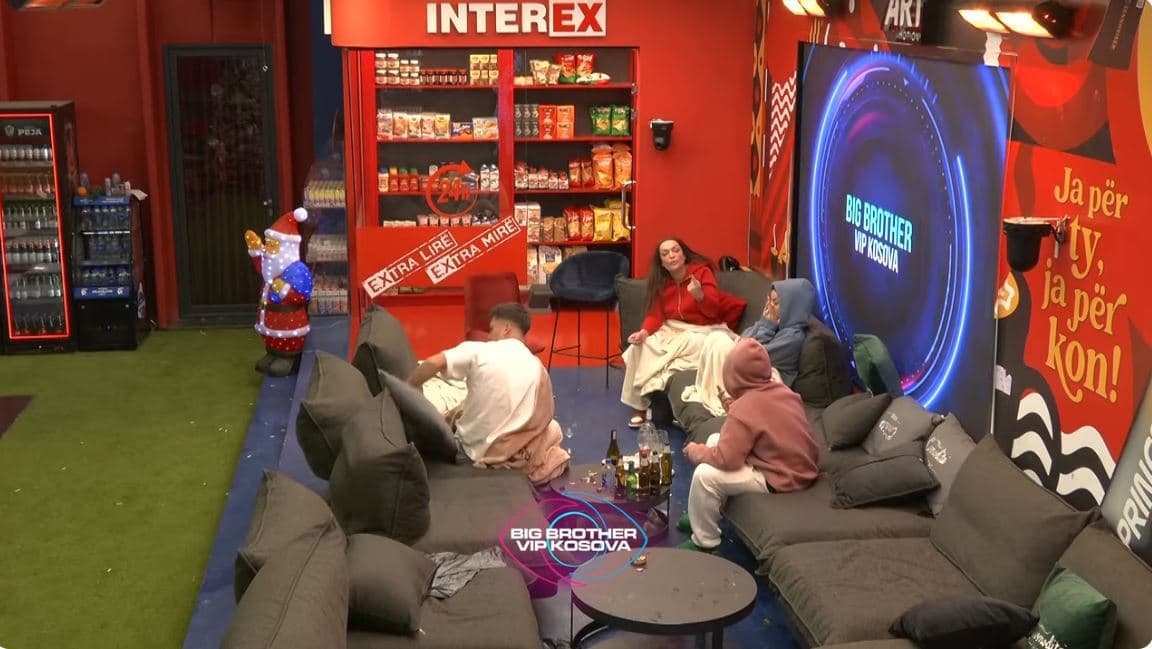 “Ti ende je duke lujt counter strike”, Drenusha përplaset me Gjestin (VIDEO)