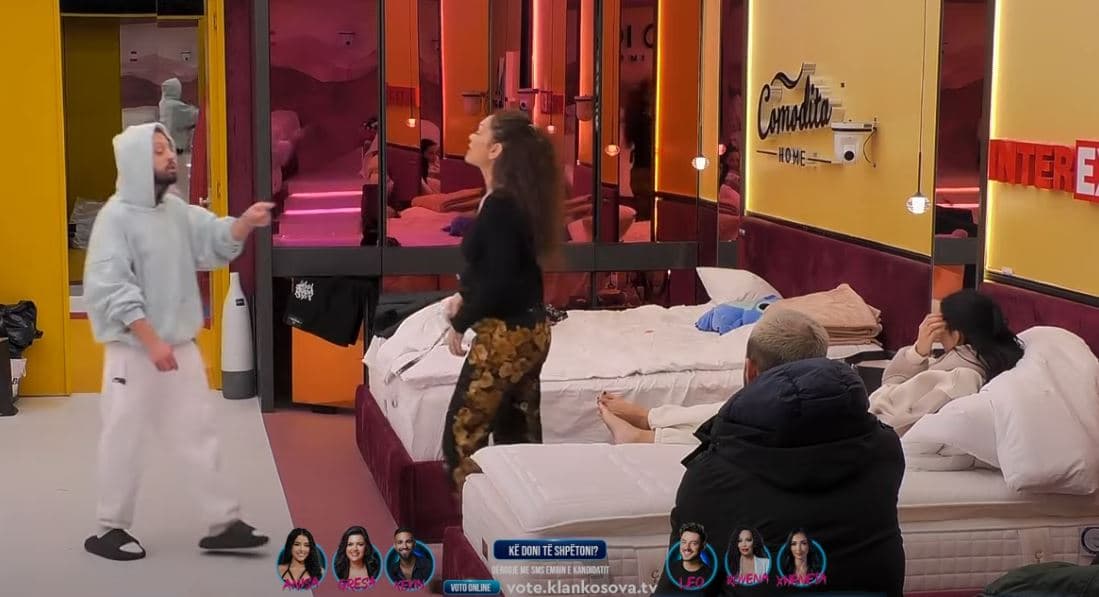 Vazhdon drama në shtëpi - Replika të forta mes Xhenetës dhe Gjestit, u hyn në mes Drenusha! (VIDEO)