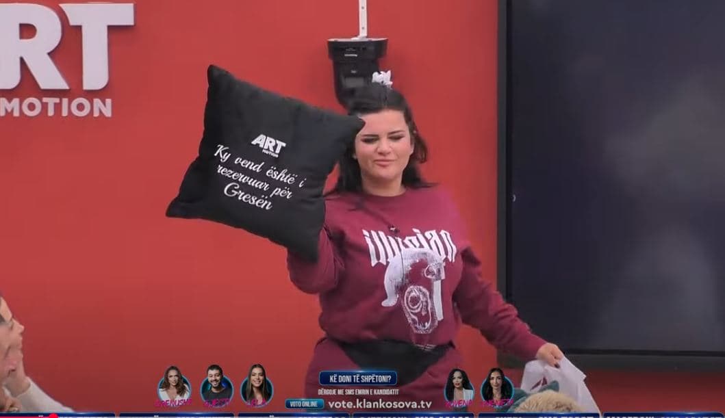 "Zona e pushtuar nga Gresa" - aktorja lexon mesazhin e veçantë nga ArtMotion